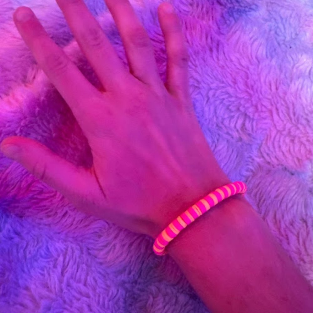 bracelets - Picture 4 of 16